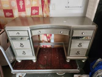Vanity/Organizer