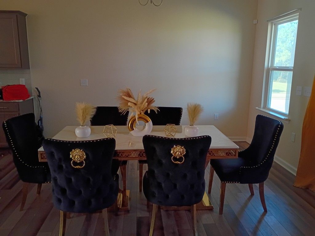 Marble LV Dining Table And Chairs