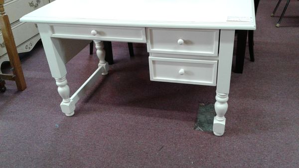 Steve Silver Company Bella Large White Writing Desk With 3