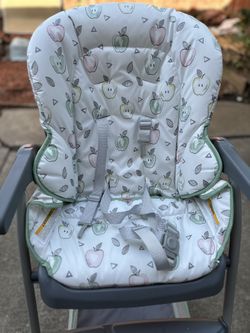Graco High Chair Barely Used ..