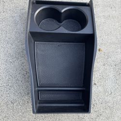 Hyundai Ioniq 5 - Bottom Tray Organizer With Cup Holders
