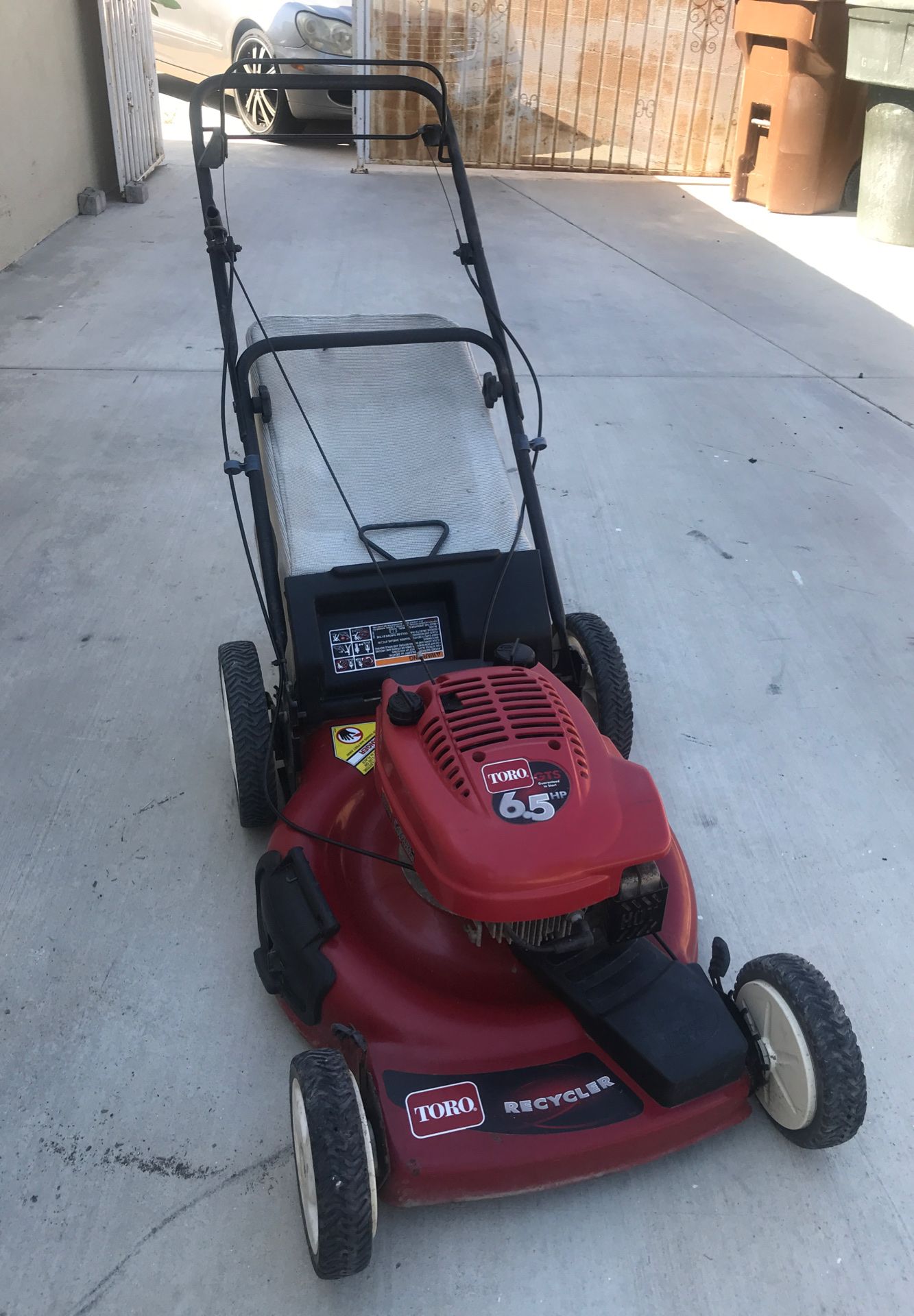 Toro 6.5 hp self propeller lawn mower