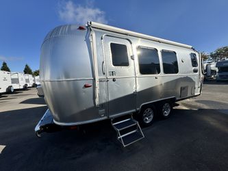 2017 Airstream Flying cloud
