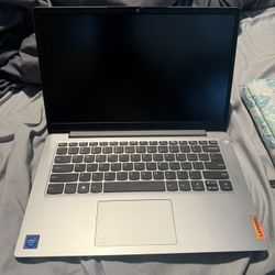 Selling Lenovo Laptop NO CHARGER