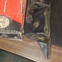 New  Old Stock Motor Mounts  #(contact info removed) Ford 67 To 72 Years 302 351w Pair.35th Ave And McDowell Phx 