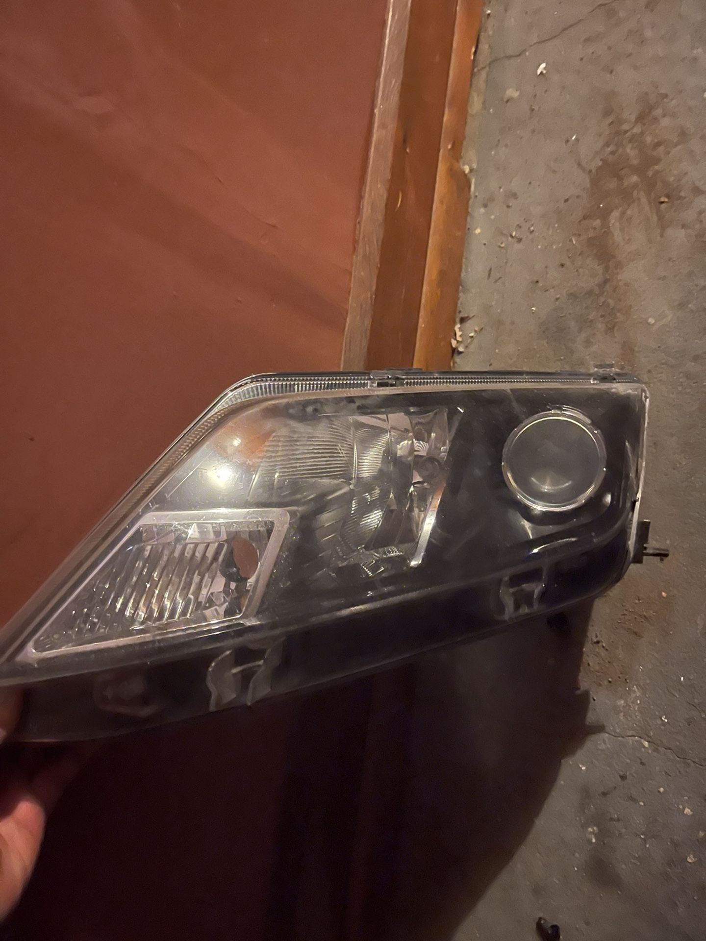 Ford Fusion Headlight Drivers Side