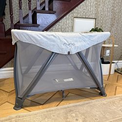Nuna Travel Crib / Play Yard + FREE Mattress Pad