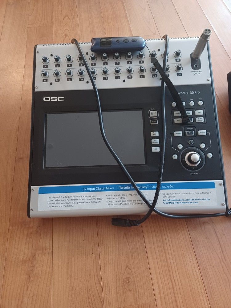QSC 32 Touch 30 Pro Mixer