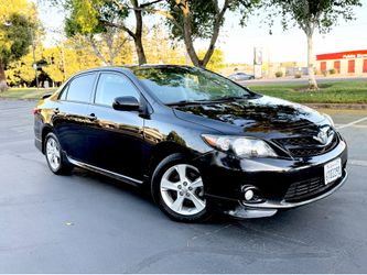 2011 toyota corolla S plus