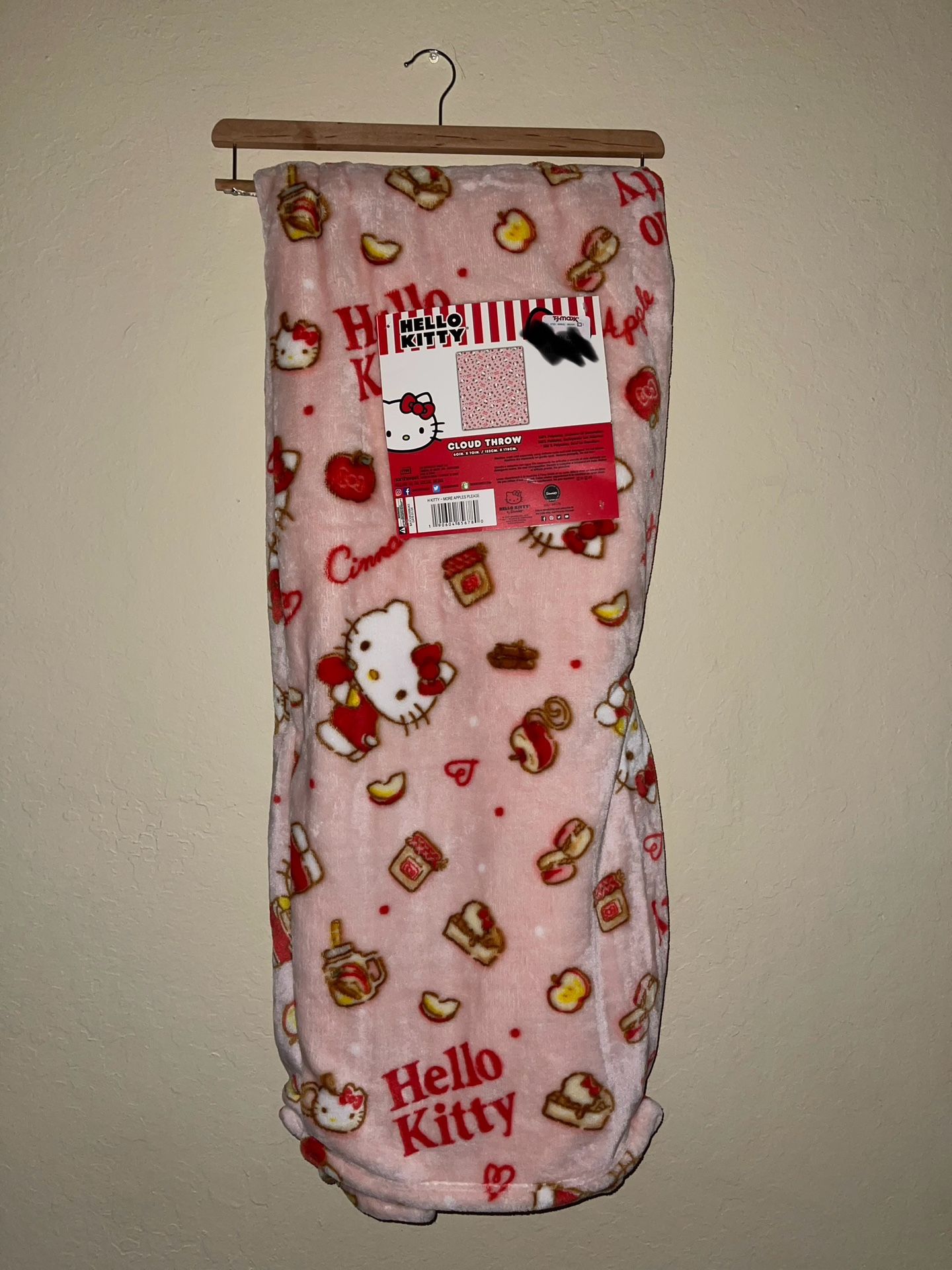 Hello Kitty Throw Blanket