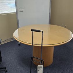 4ft Round Table Blonde/Oak, Glass Top