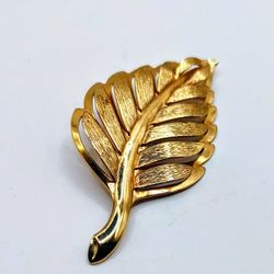 Gold Lead Brooch/Clip On/Pin/ Pendant 