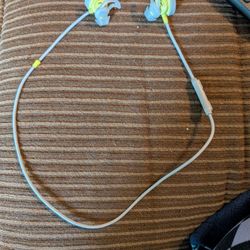 Bose Soundsport Head Phones