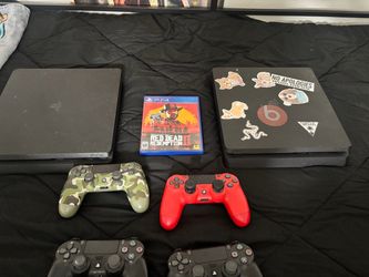 PS4 Slim Bundle with 4 Controllers and Game
