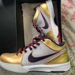 KOBBEEEE • Size 10.5 (worn 3x) 