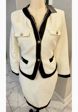 Chic White Tweed Skirt & Jacket Set