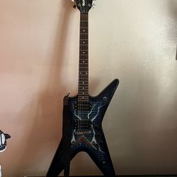 Washburn 332 Guitar Bishop 