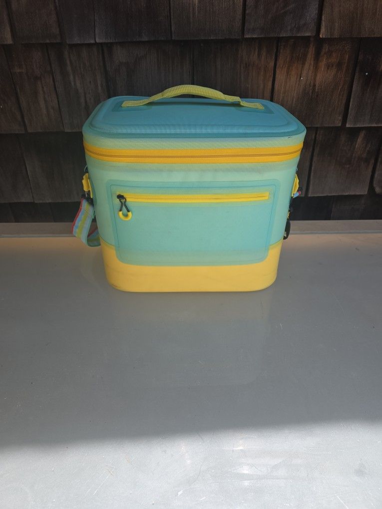 Welded Square 24 Can Cooler Clean