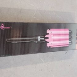 Pretty queen 3 barrel curling iron