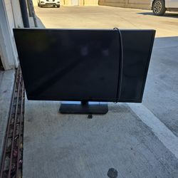 32 Inch Vizio TV