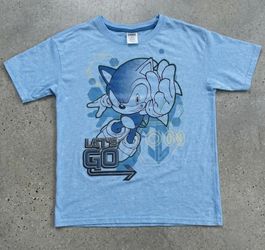 Sonic the Hedgehog Graphic T-Shirt,Youth XL. Like New!