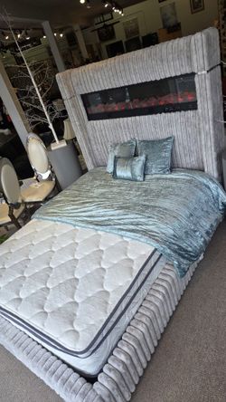 Queen Grey Bed w/ Fireplace, Speakers New