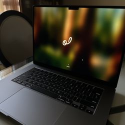 BRAND NEW MACBOOK AIR M3 CHIP YEAR 2024 AMAZING QUALITY