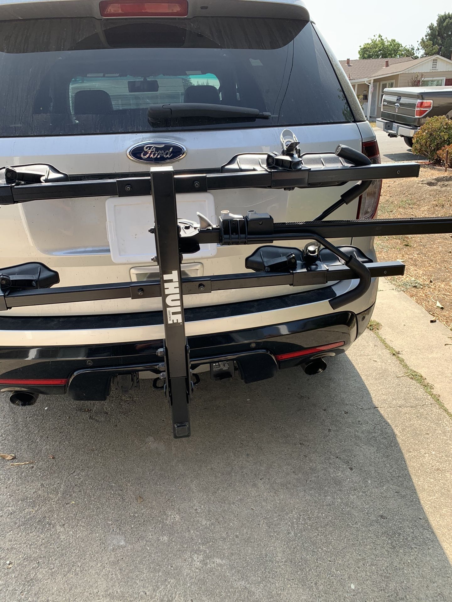 Thule doubletrack bike rack never used