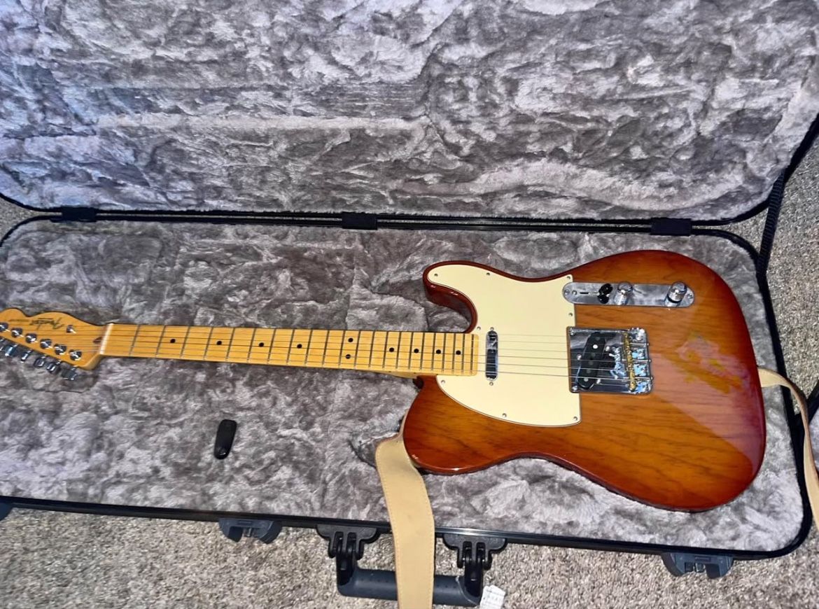 Fender American Professional II Telecaster - Sienna Sunburst with Maple Fingerboard