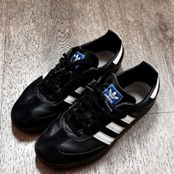Black Adidas Sambas