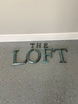 Set of letters THE LOFT- great condition