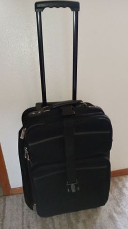 Rolling carryon suitcase