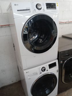 LG 24" stackable front load washer and condenser dryer set - Free delivery