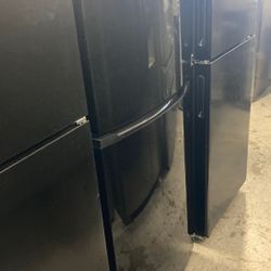 Top Freezer Refrigerator 