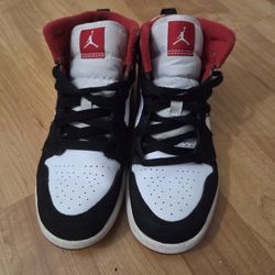 Nike Air Jordan 1