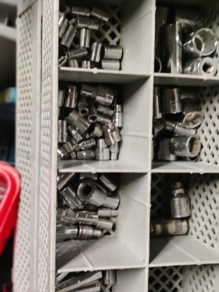 Wrenches And Sockets Sets And Individual