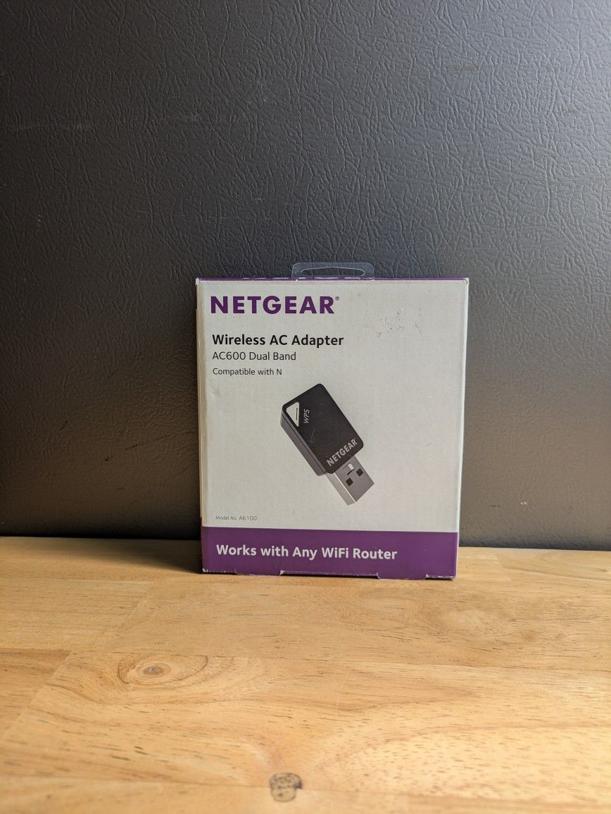 Netgear. Wireless AC Adapter AC 600 Dual Band