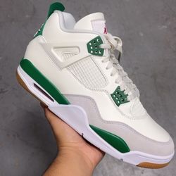 Air Jordan 4 SB Pine Green