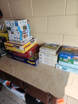 Lot of Jigsaw Puzzles