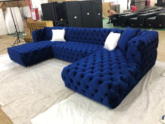 Pre order Bollywood sectional special 2499 or 39 down take home today! Available in black,grey,red,gold,blue Call to order today at 41