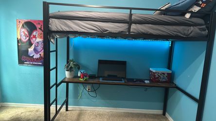 Twin size Loft Bed