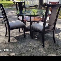 5 Piece Dining Set DWLIVERY AVAILABLE