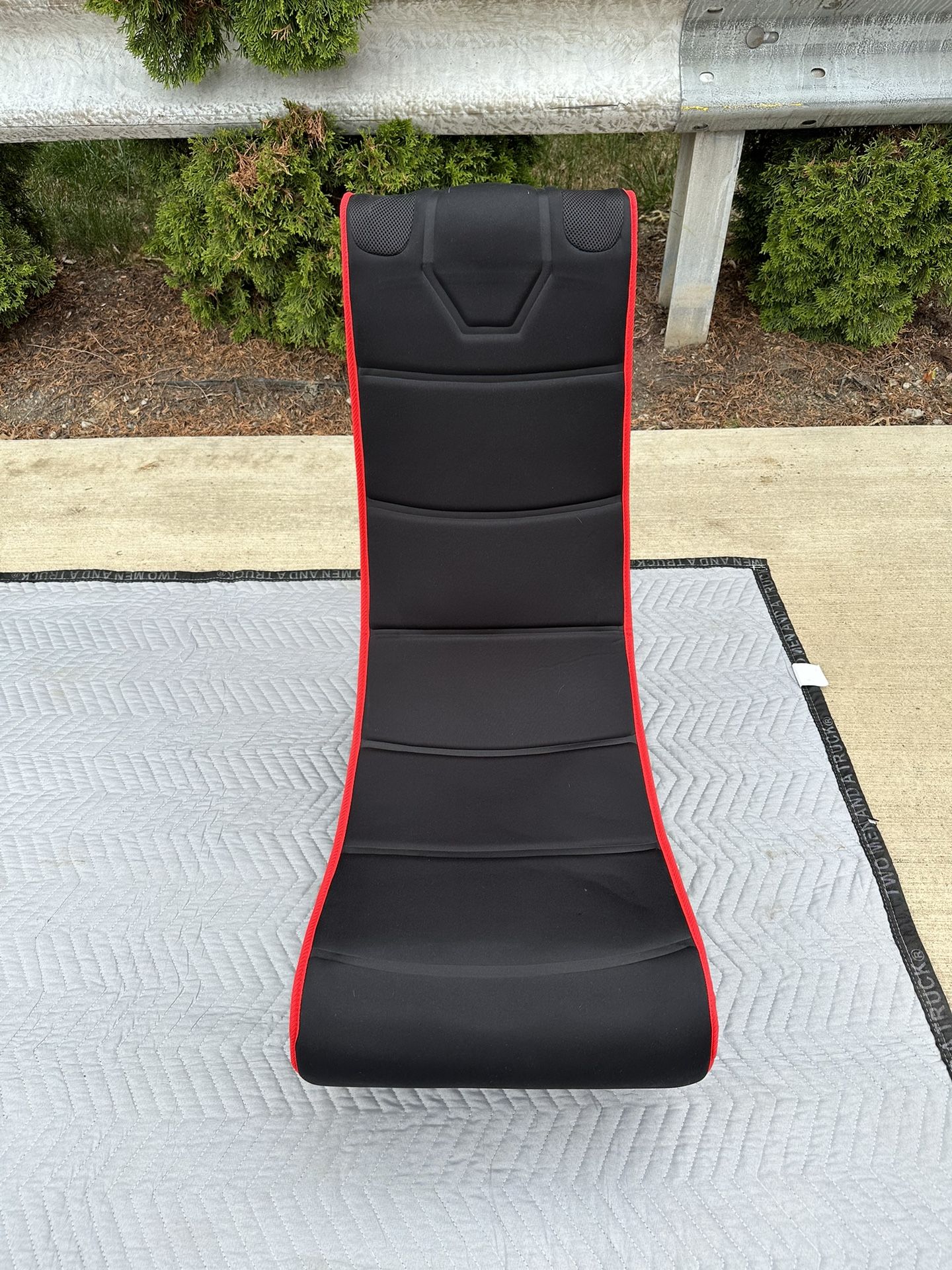 Bluetooth & Floor Rocker Swivel Gaming Chair, Black