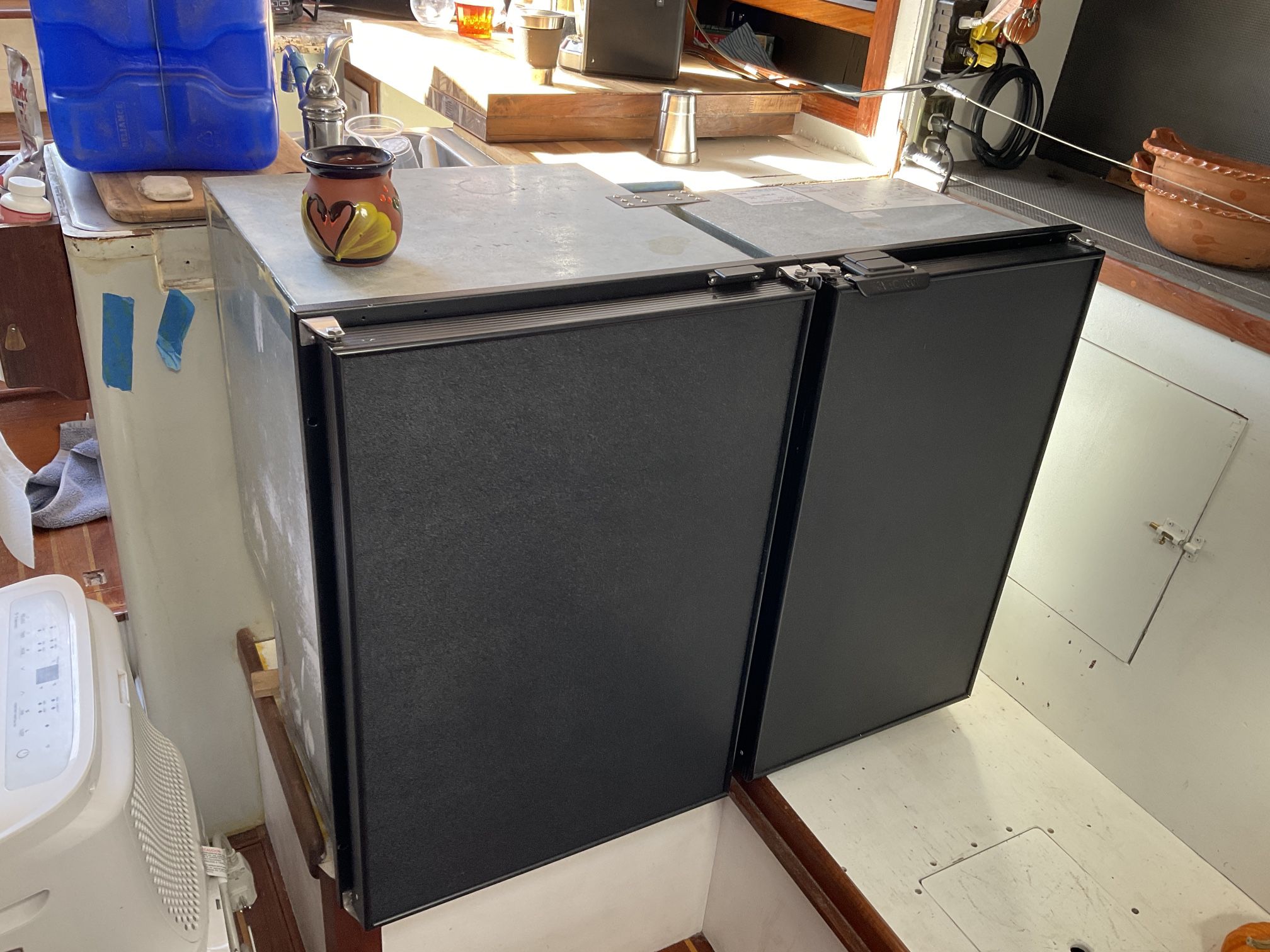 Boat Marine Refrigerator Freezer - 12 Volt And 110 Volt