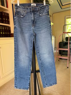 Kensie Vintage Luxe "The Ella" High-Rise Straight Leg cropped jeans