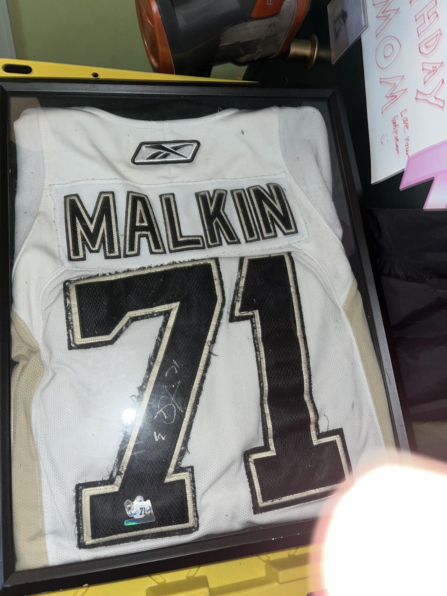 EVGENI MALKIN Autographed Pittsburgh Penguins Jersey.