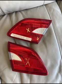 2019 Nissan Sentra Inner Tail Lights Left And Right Side Cracked