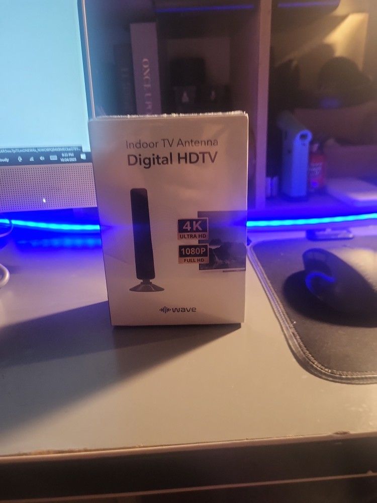 **only Two Left!!**  Wave Digital HDTV Indoor TV Antenna