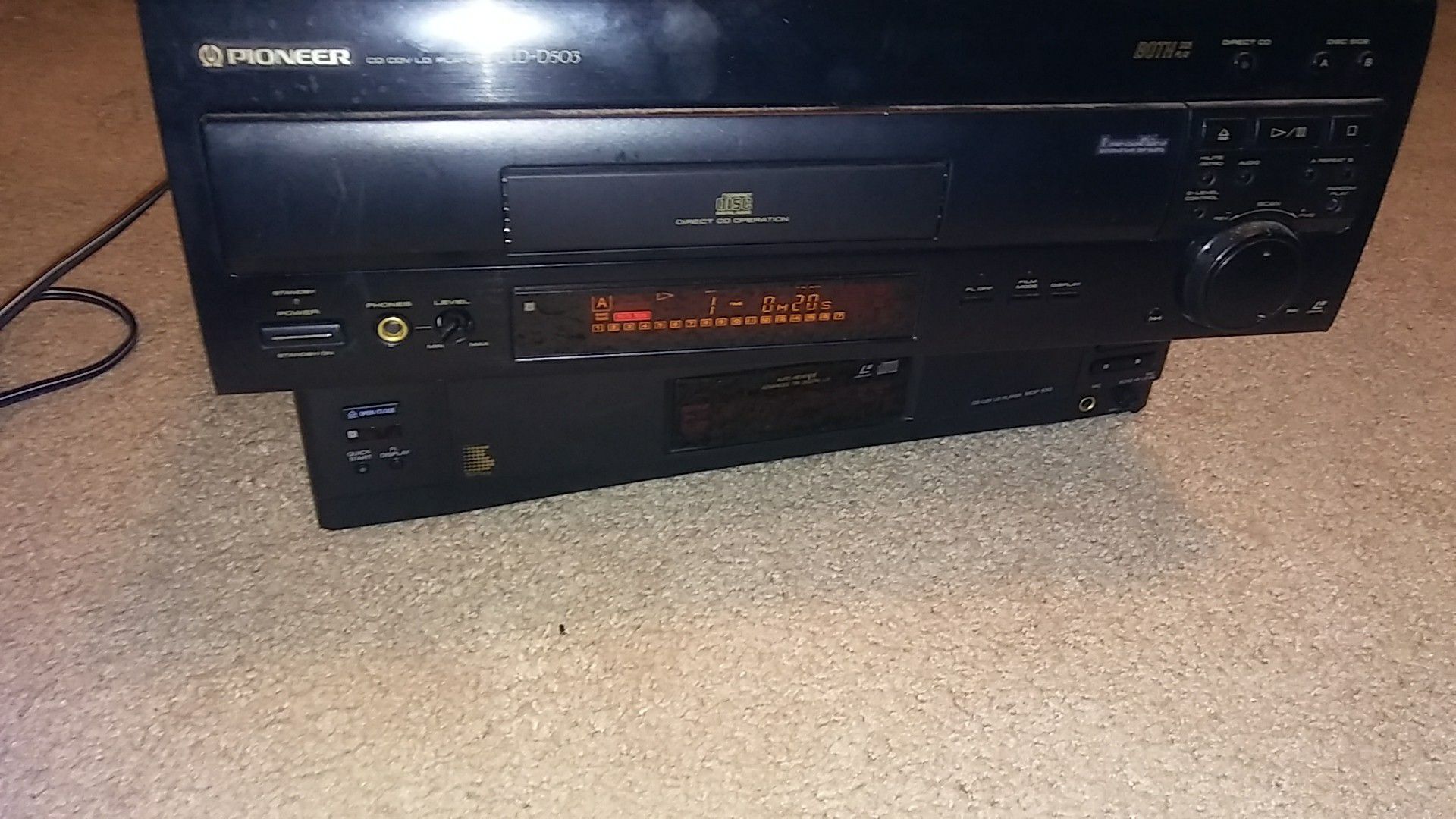 Pioneer CD CD vld player CLD d-503