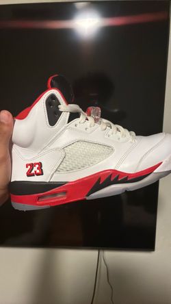 “Fire red” Jordan 5 size 9